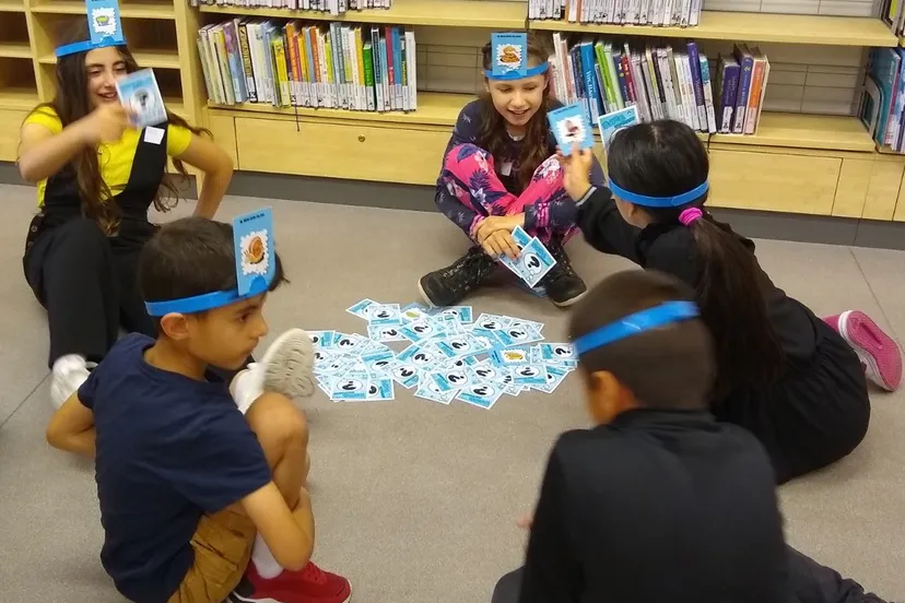 kindercarrousel foto van piezo