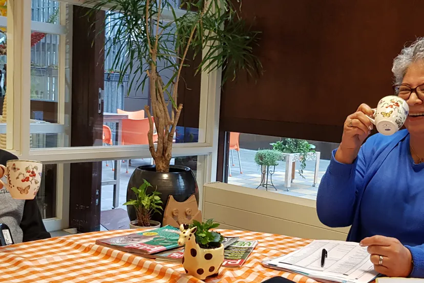 koffieochtend bij inzet centrum foto stichting piezo