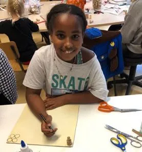 kom knutselen bij de ambachtenwerkplaats tijdens de zomervakantie fotograaf piezo