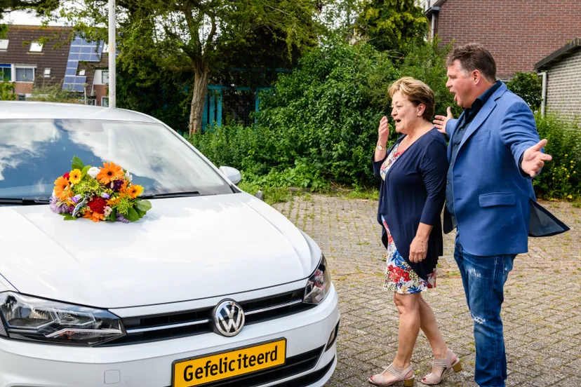 marijke uit zoetermeer wint een gloednieuwe auto in de vriendenloterij