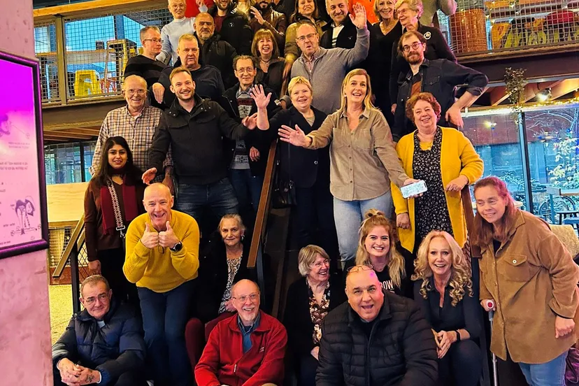 mooie boules delft stelt gratis open voor de vrijwilligers van de piezo ambachtenwerkplaats foto stichting piezo 1