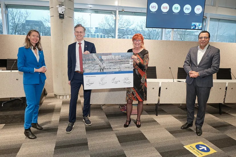 ondertekening tussenakkoord provinciehuis zuid holland