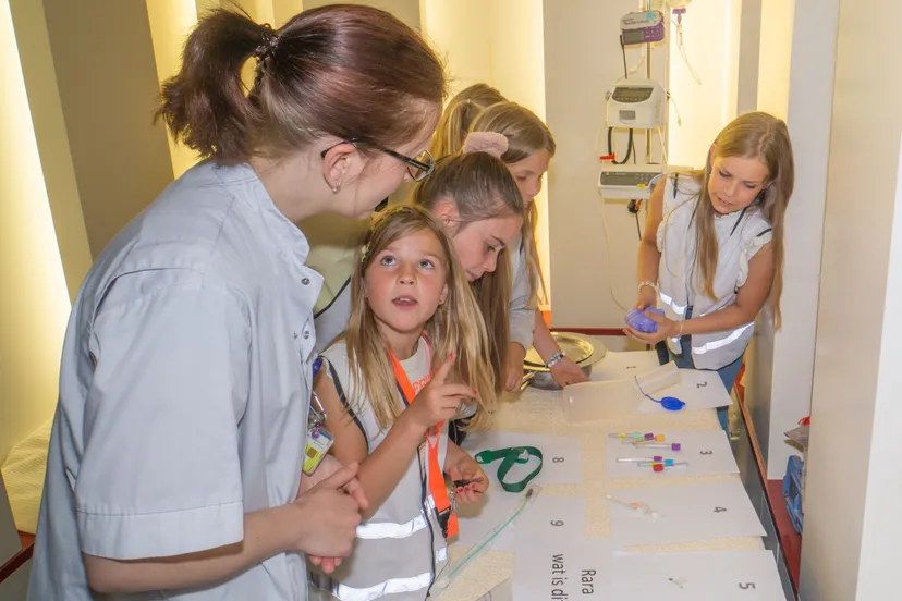 piezo talentenacademie bezoekt langeland ziekenhuis fotograaf jeroen stahlecker