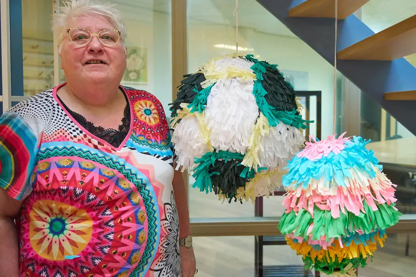 pinata bij de piezo ambachtenwerkplaats 2 fotograaf leon koppenol