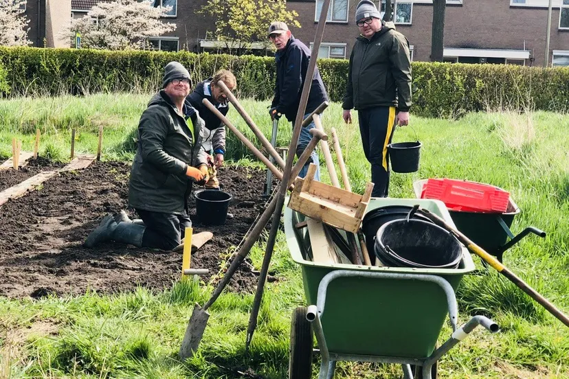 pootseizoen gestart in wijktuin noordhove foto stichting piezo