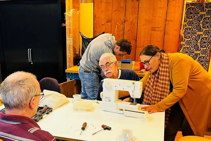 repair cafe zoetermeer foto stichting piezo