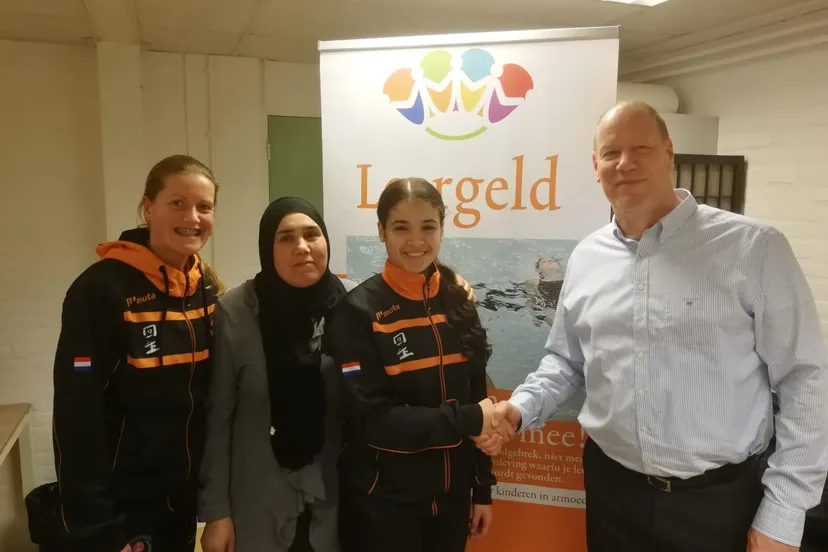 stichting leergeld zuid holland midden sponsort jeugdkampioene karate 117921