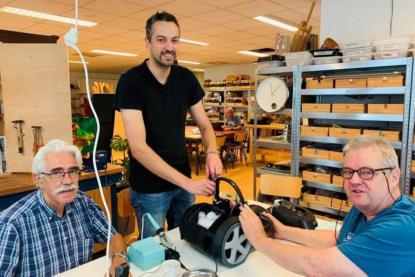 succesvol repair cafe zoetermeer foto stichting piezo