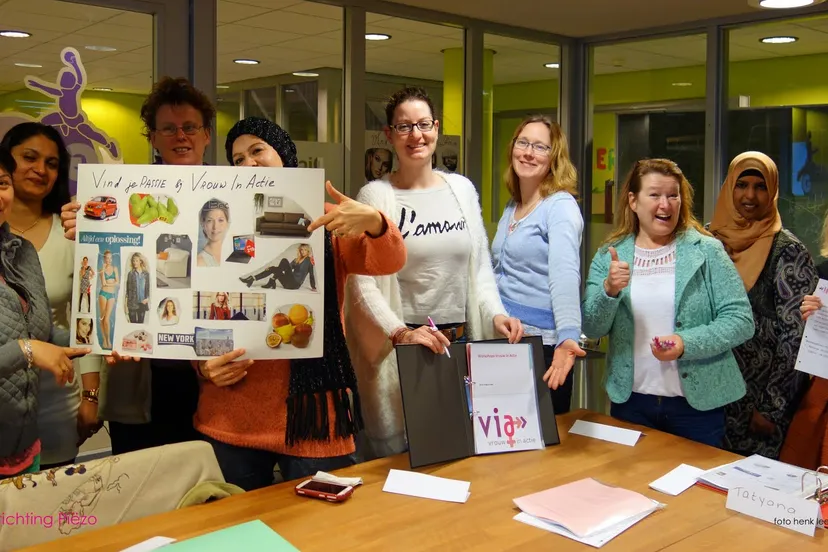 vrouw in actie piezo henkleentfaar17153