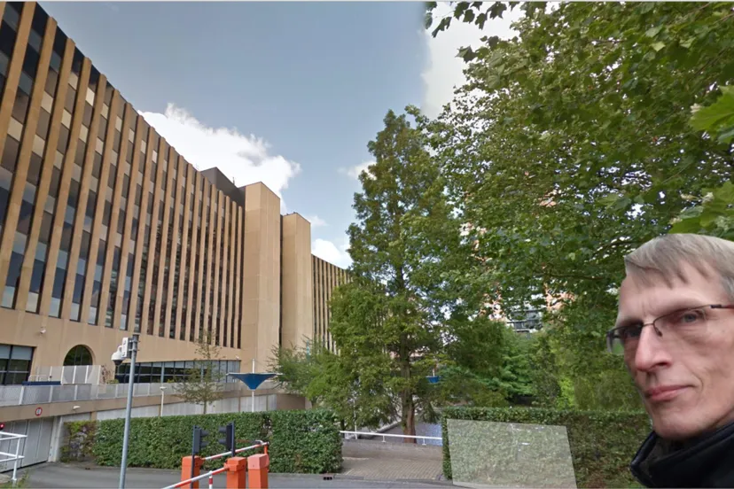 willem bos bij het cri pand in het stadshart