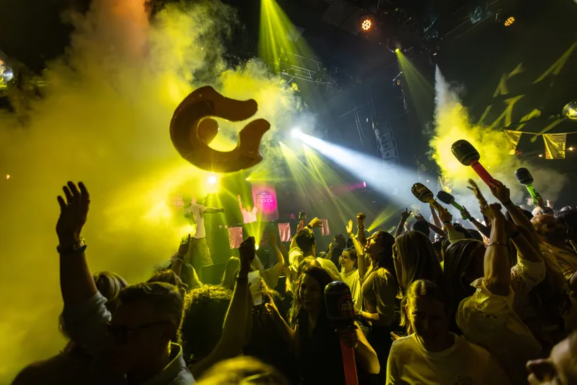 094 240813 vroegpieken tilburg flitsteamcom