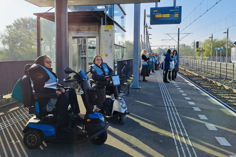 ouderen op stap met de htm foto stichting piezo