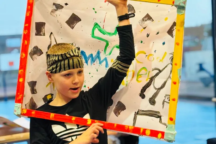 piezo talentenacademie podiumkunsten en cultuur heeft de lessen afgesloten met een zeer levendige expositie foto stichting piezo