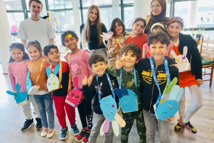 op zoek naar paaseieren bij inzet meerzicht foto stichting piezo