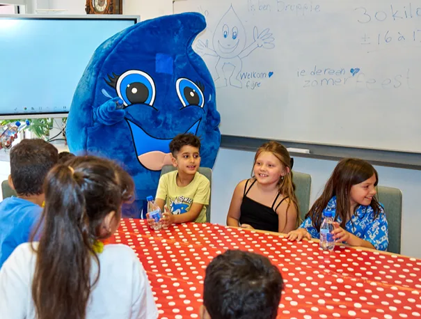 Waterfeest voor kinderen in Buytenwegh - fotograaf Leon Koppenol