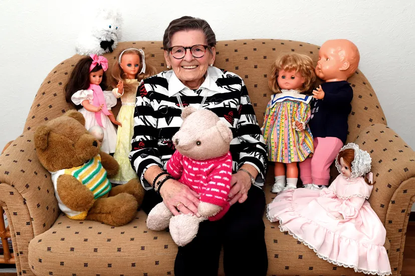 20191126 zundert netty damen jst44581