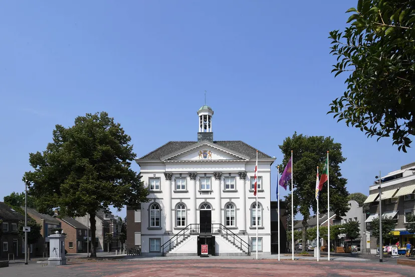 6971 20200812 zundert gemeentehuis jst3327 5568x3712 klein