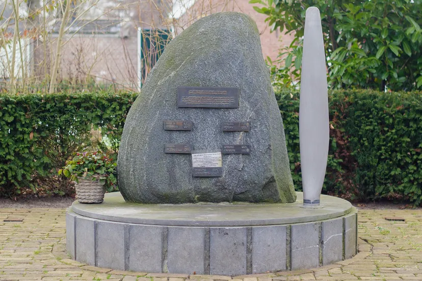 monument eikenlaan