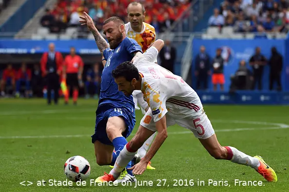 de rossi busquets italia spagna