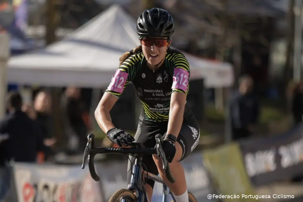 Beatriz Guerra é a nova campeã nacional de ciclocrosse