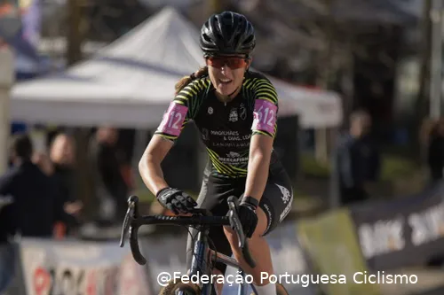 Beatriz Guerra é a nova campeã nacional de ciclocrosse