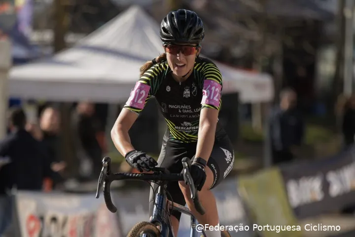 Beatriz Guerra é a nova campeã nacional de ciclocrosse