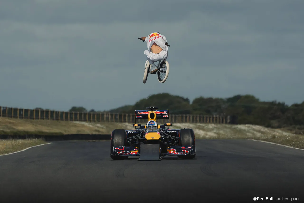 Kriss Kyle jumps over RB7 @ Red Bull Content Pool