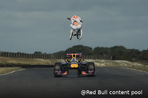 Kriss Kyle jumps over RB7 @ Red Bull Content Pool