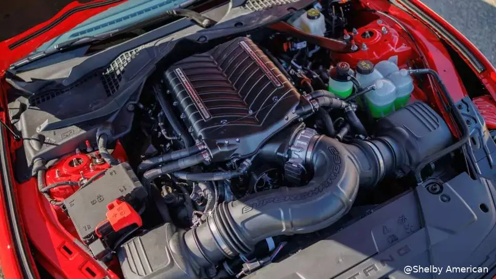 De 810 PK Motor van de Shelby GT 350 @Shely American