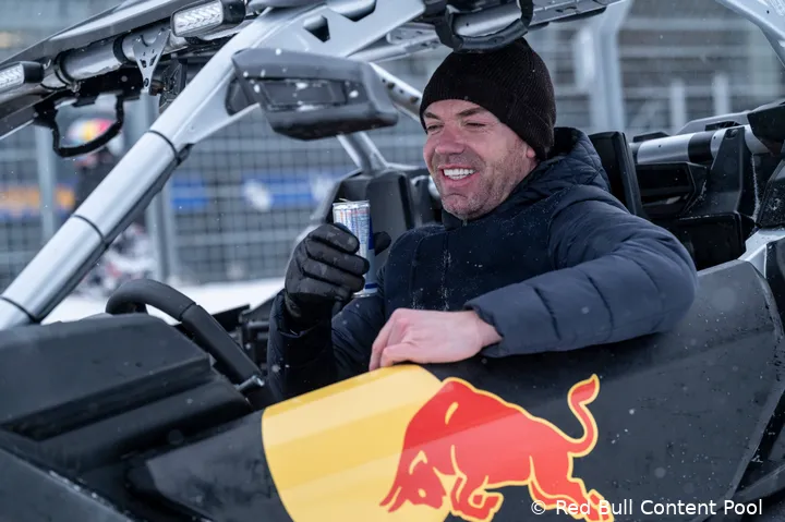 Robert Doornbos in Zandvoort met Red Bull.