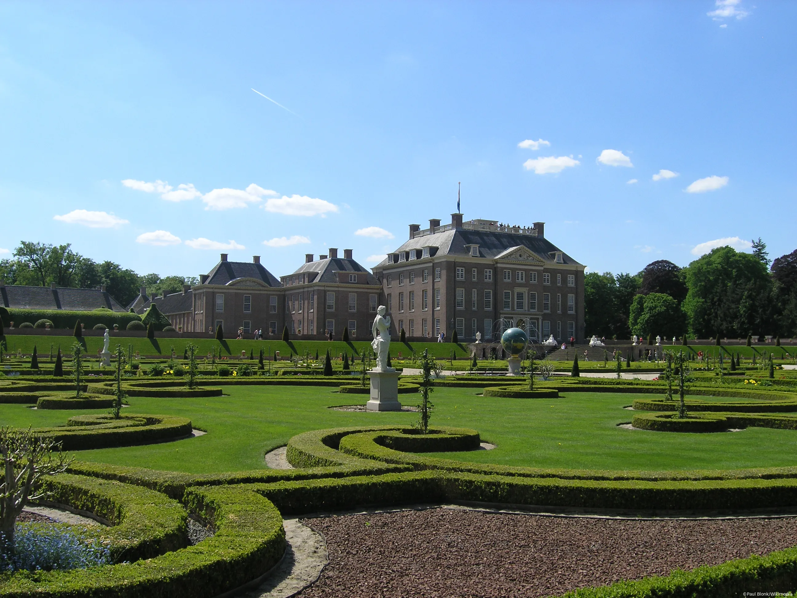 paleis het loo baroktuin diagonaal cc by sa 30 paul blonk