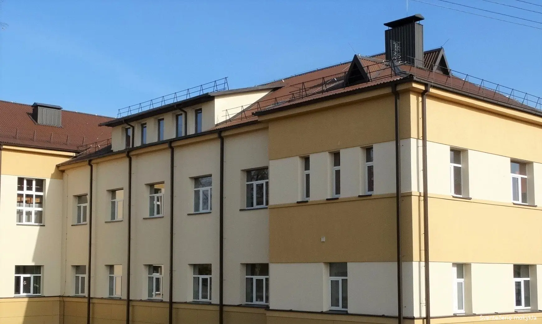 sventezeris mokykla