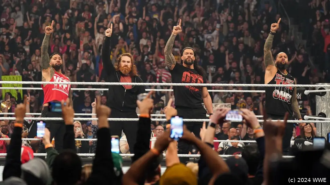 Die Original-Bloodline mit dem Ehrenmitglied Sami Zayn: Das wollen die Leute!