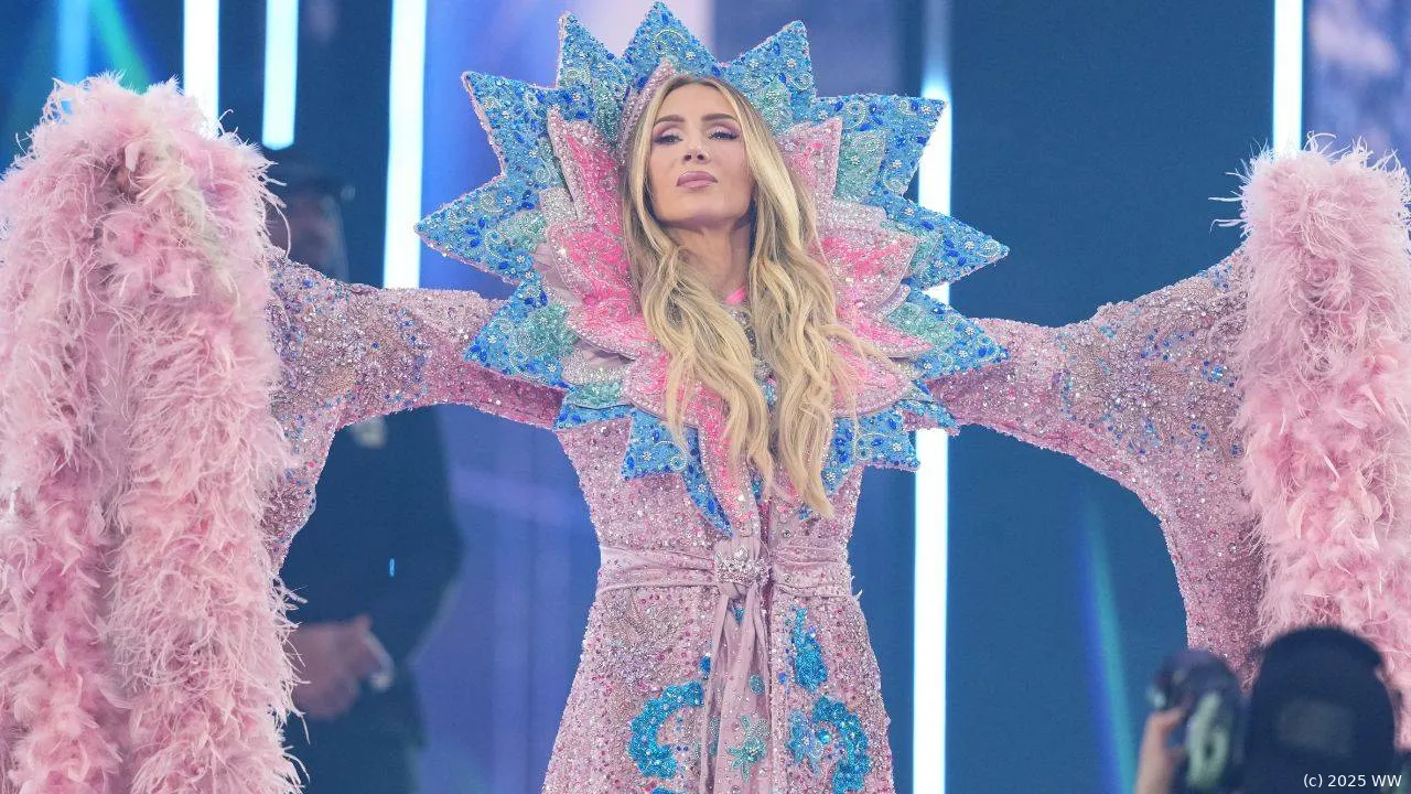 wwe charlotte flair 0425