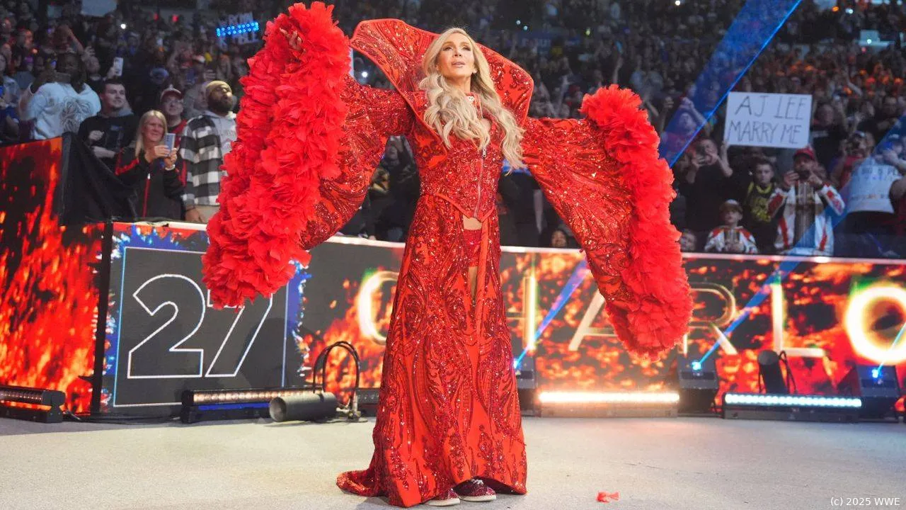 So meldete sich Charlotte Flair beim WWE Royal Rumble 2025 zurück