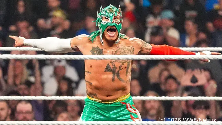 wwe_rey_fenix_0826