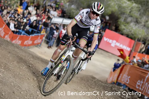 benidorm fem van empel