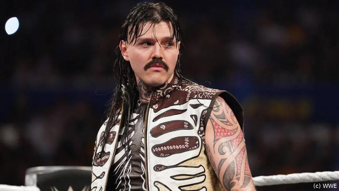 wwe_dominik_mysterio_1025_1