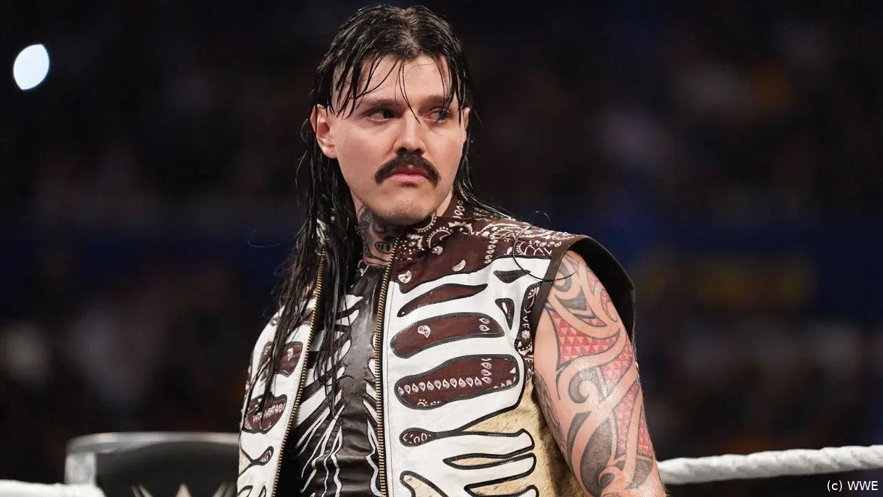 wwe_dominik_mysterio_1025_1