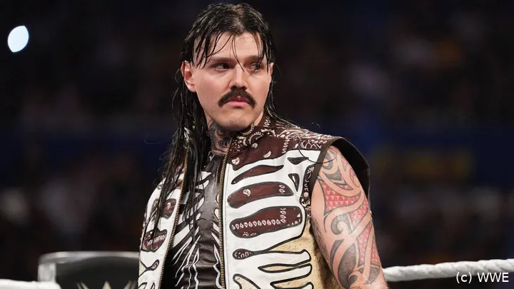 wwe_dominik_mysterio_1025_1