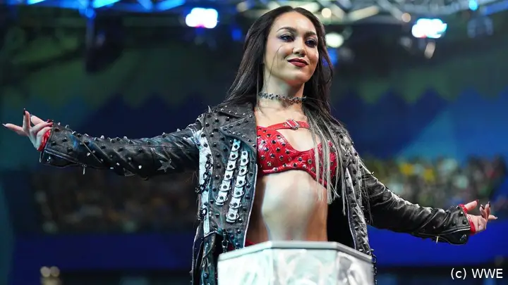 wwe_roxanne_perez_1025