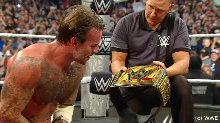 wwe_raw_060726_cm_punk_gewinnnt_wwe-Titel