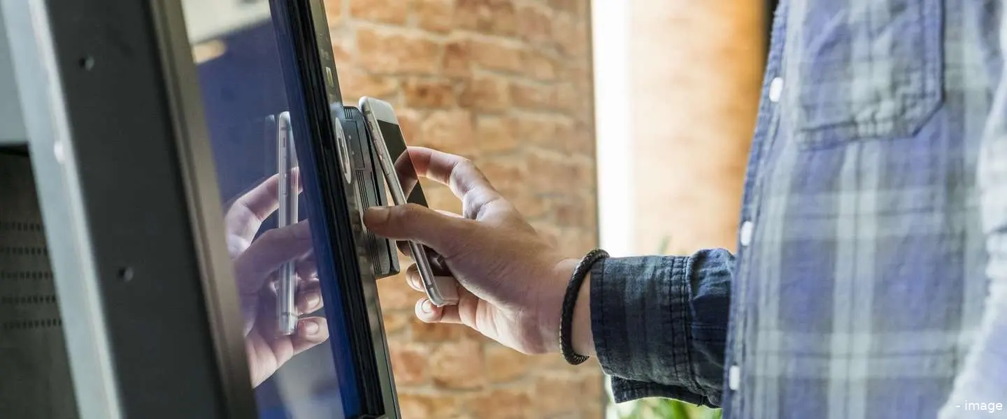 apple nfc open