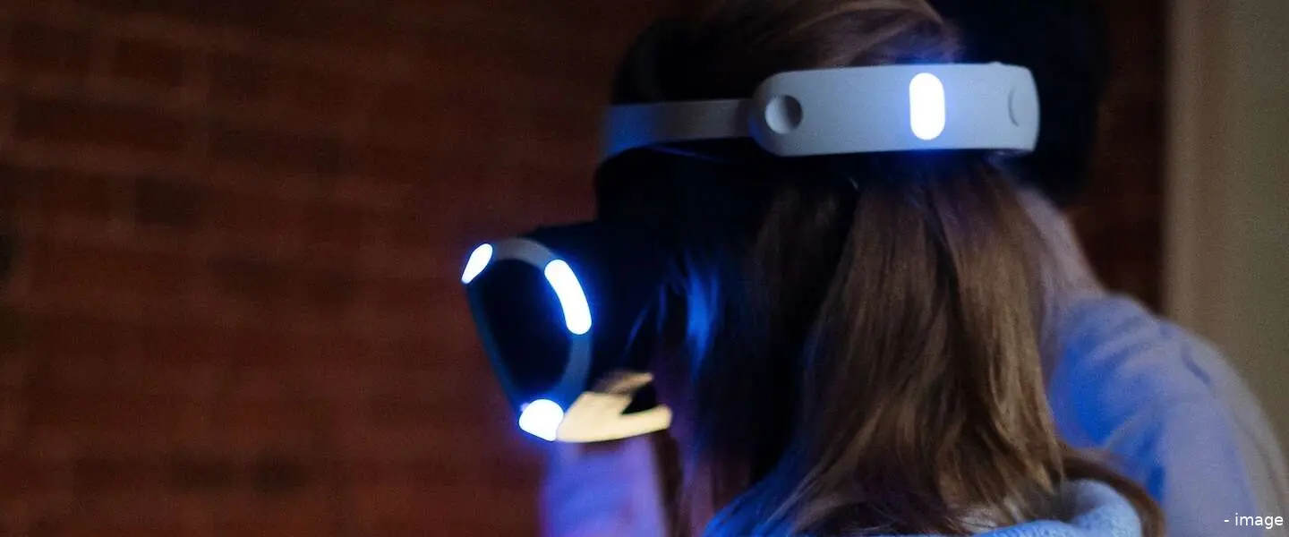 arvr header