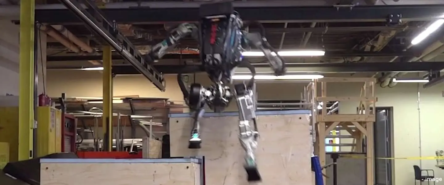 atlas parkour robot