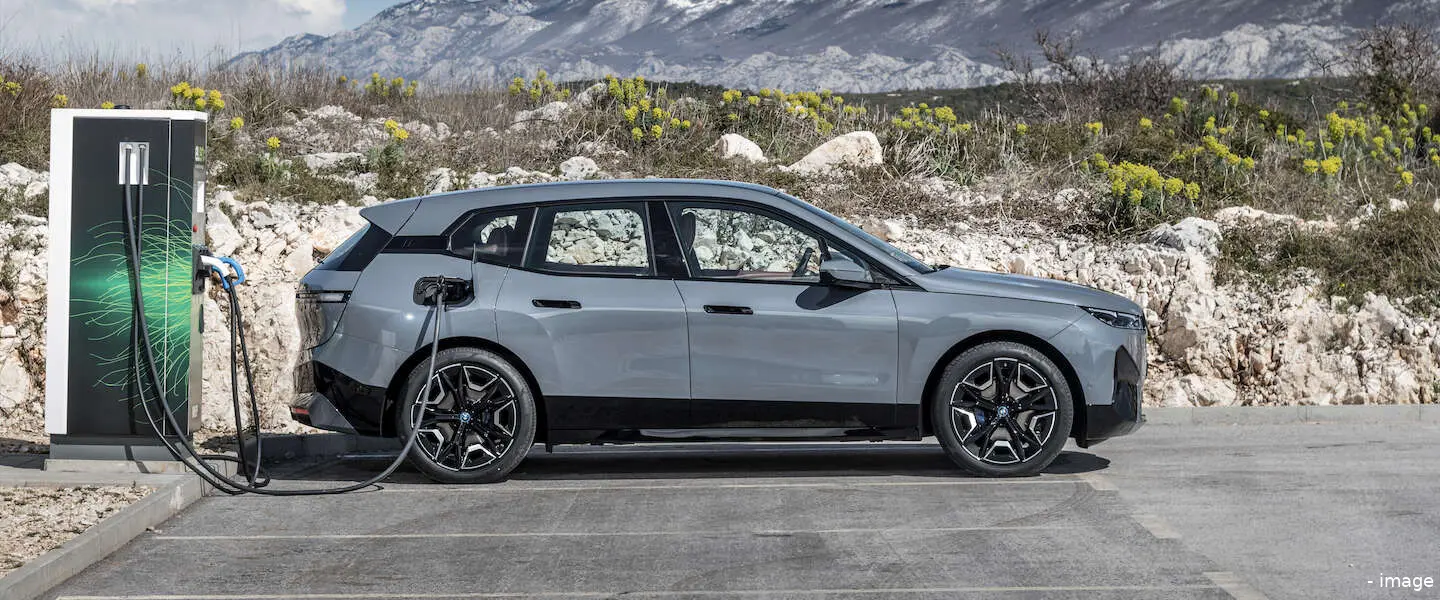 bmw ix3 1