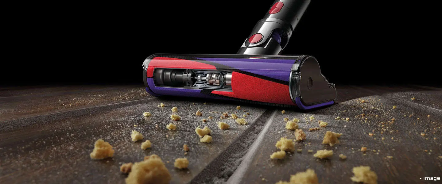 dyson cyclone v10