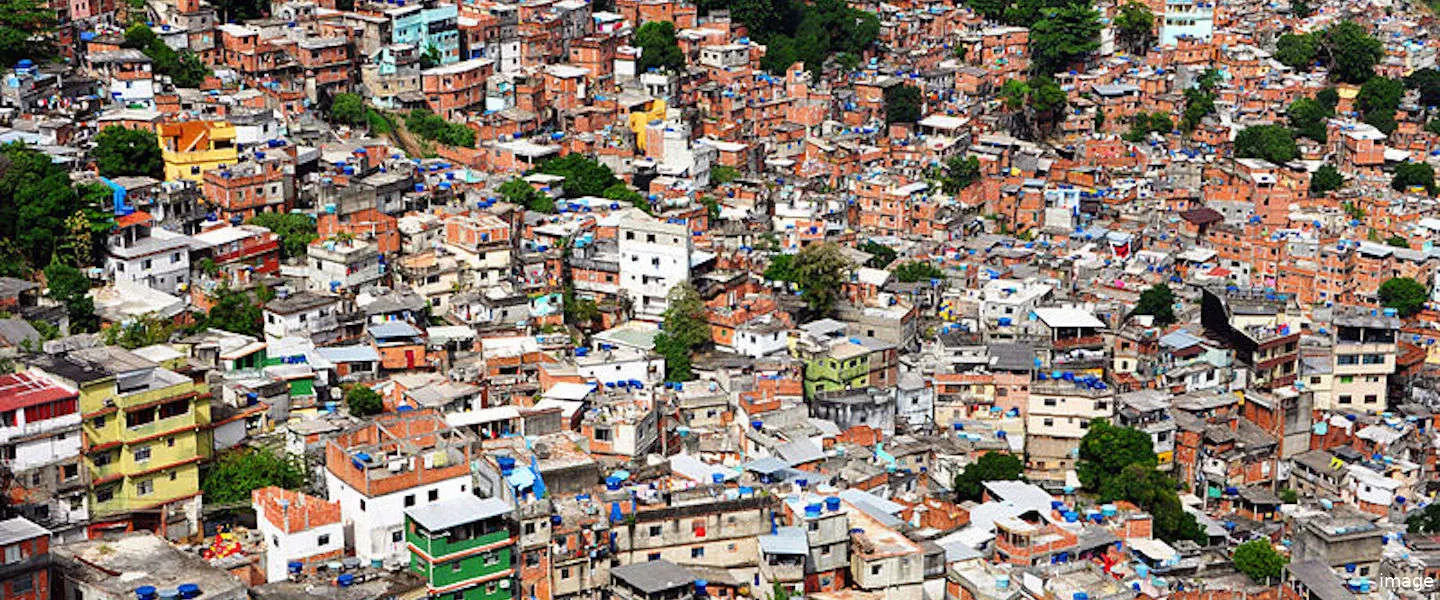 favelas beyond the maps