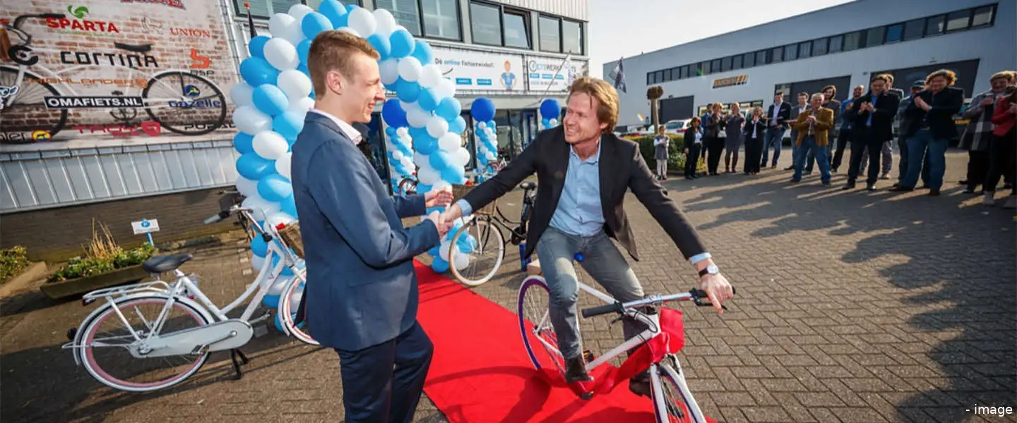 fietsuniek online versterkt offline