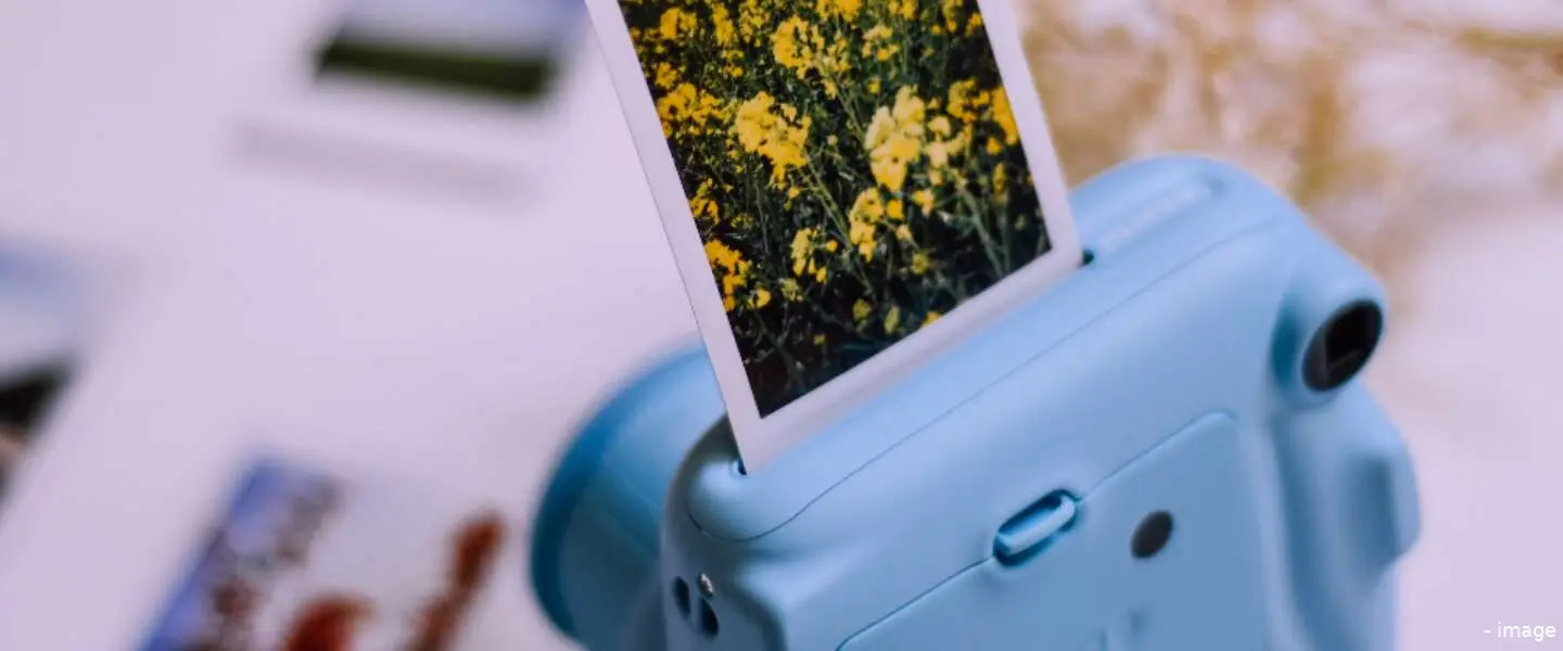 instax